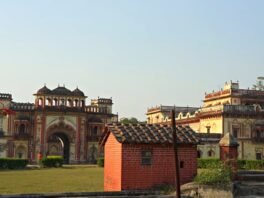 अमेठी के ऐतिहासिक राजमहल की इमारत